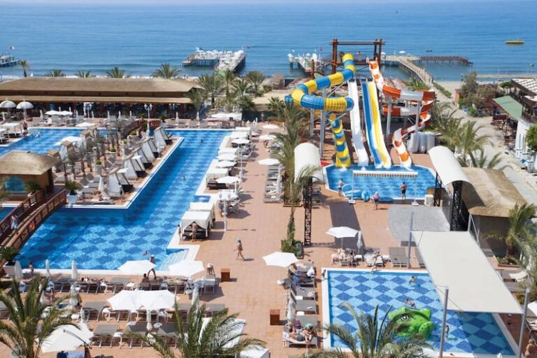 Quattro Beach Spa & Resort