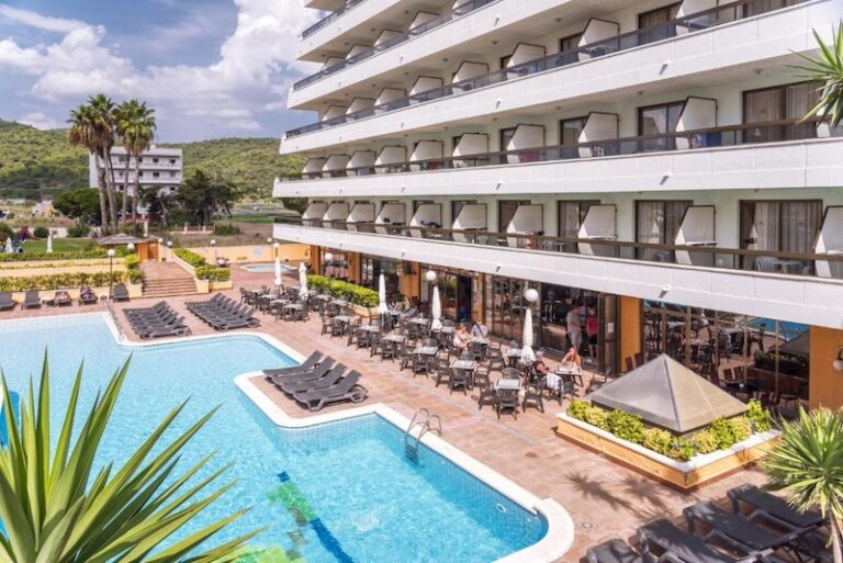 Hotel Tropic Park
