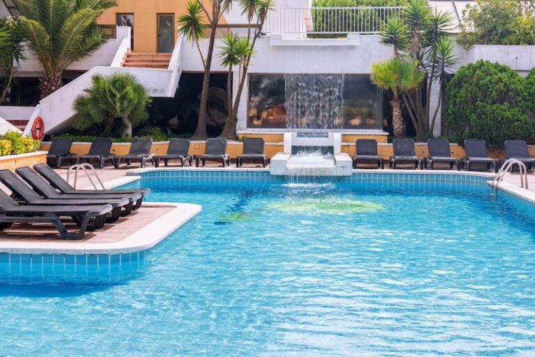 Hotel Tropic Park