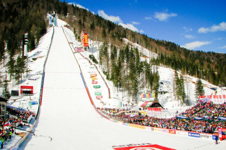 Mistrzostwa Świata w Lotach Planica | Wakacyjna Papuga
