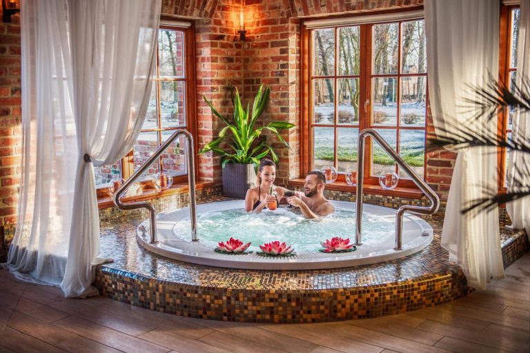 Żabi Dwór - Hotel, Restauracja, Spa