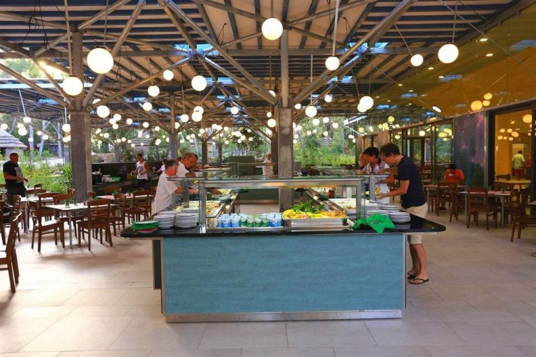 Resort Pine Beach Pakoštane