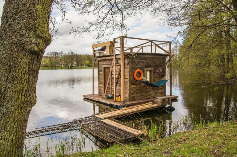 Pływający Domek