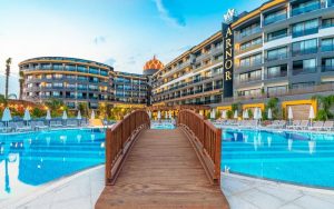 Arnor de Luxe Hotel & Spa