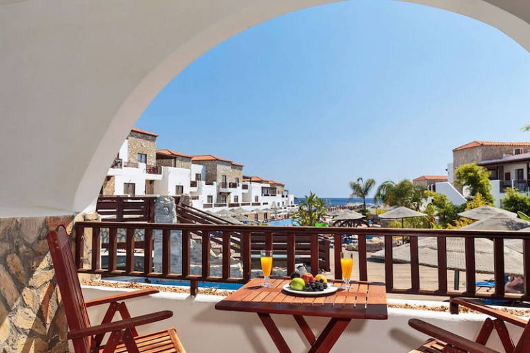 Costa Lindia Beach Hotel