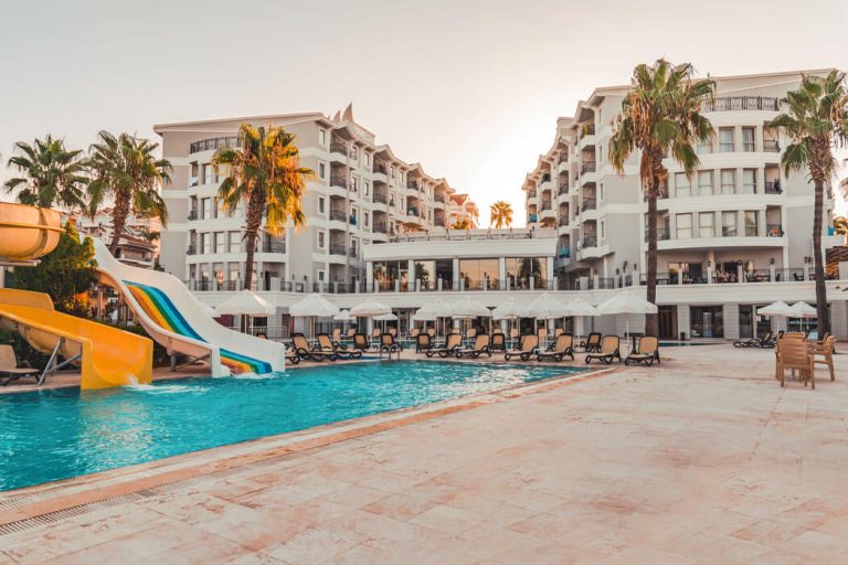 Royal Atlantis Beach