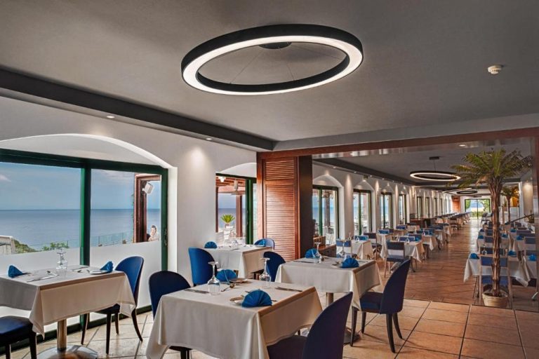 Hotel Apostolata Island Resort & SPA