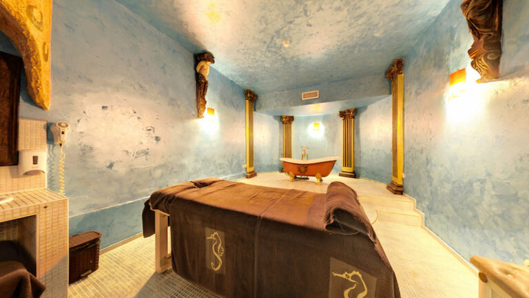 Imperial Palace Hotel