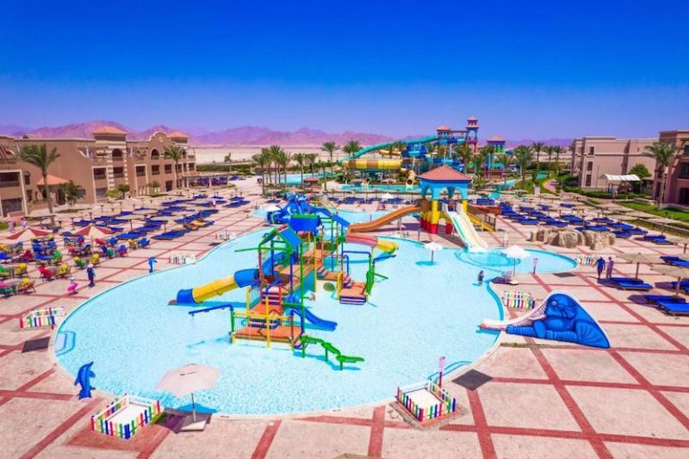 Charmillion Club Aquapark