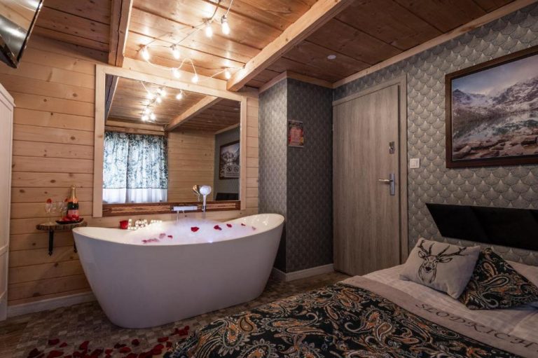 GÓRALSKA VILLA APARTAMENTY Z JACUZZI & HOME SPA & Zakopane