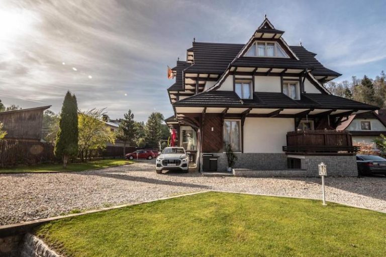 GÓRALSKA VILLA APARTAMENTY Z JACUZZI & HOME SPA & Zakopane