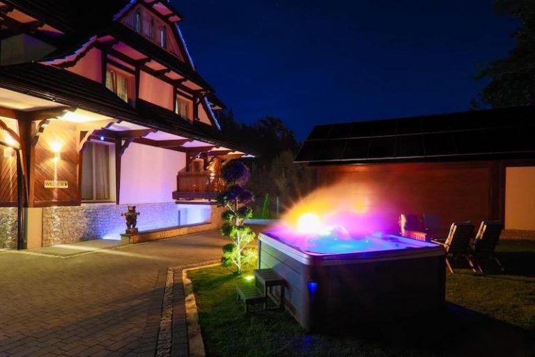 GÓRALSKA VILLA APARTAMENTY Z JACUZZI & HOME SPA & Zakopane