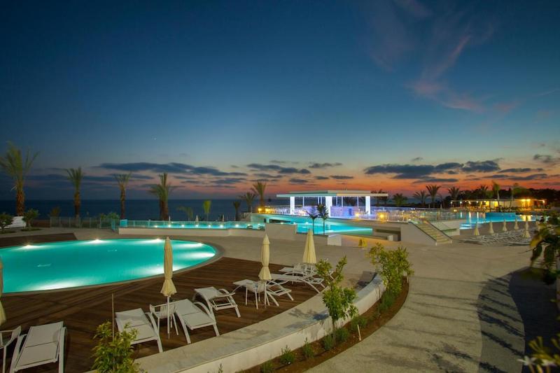 King Evelthon Beach Hotel and Resort