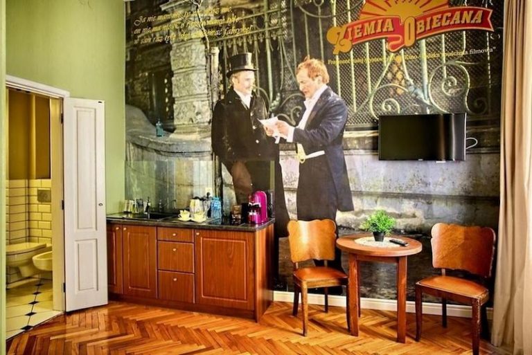 Stare Kino Cinema Residence