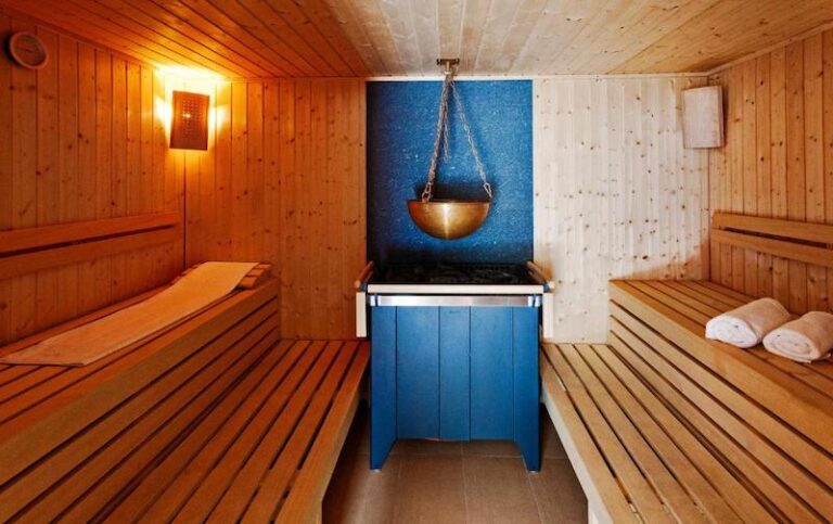 Cottonina Hotel & Mineral SPA Res