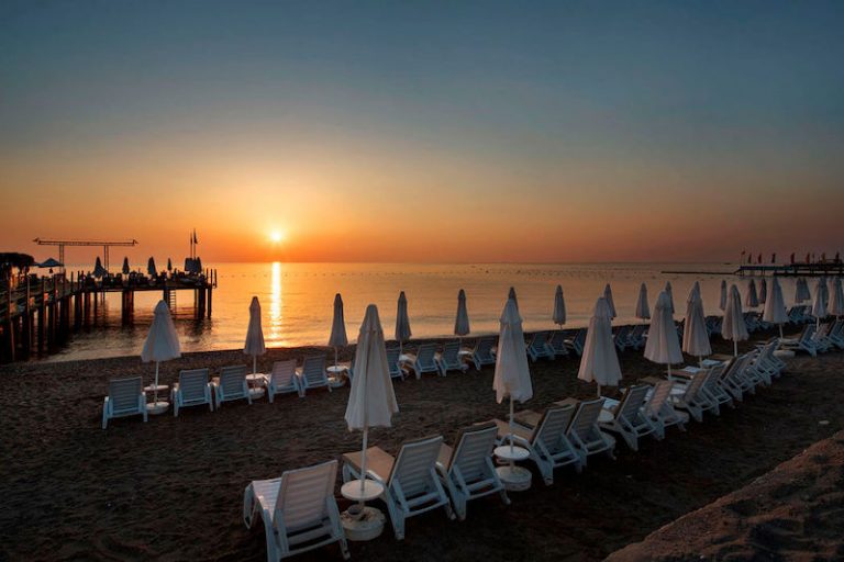 Crystal Flora Beach Resort