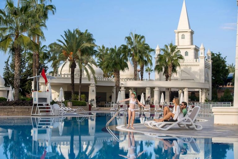 Kamelya Aishen K Club