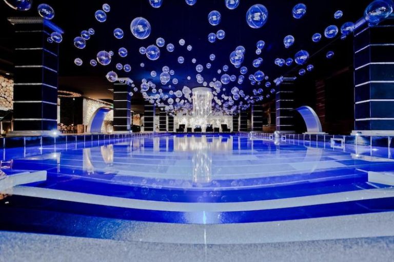 Royal Castle Hotel & Spa