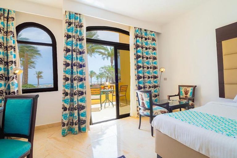 Blend Elphistone Resort