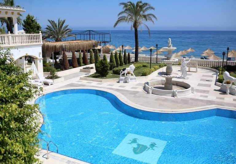 Imperial Sunland Family Resort