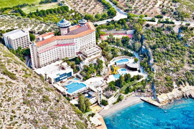 Ladonia Hotels Adakule