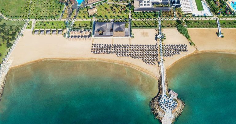 NOAH`S ARK DELUXE HOTEL & SPA