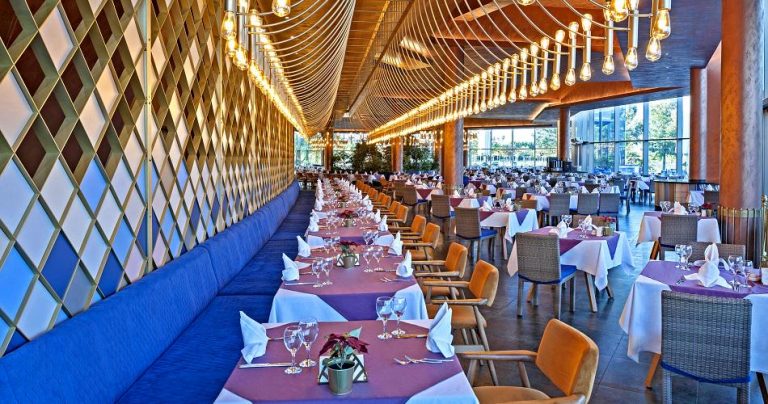 NOAH`S ARK DELUXE HOTEL & SPA