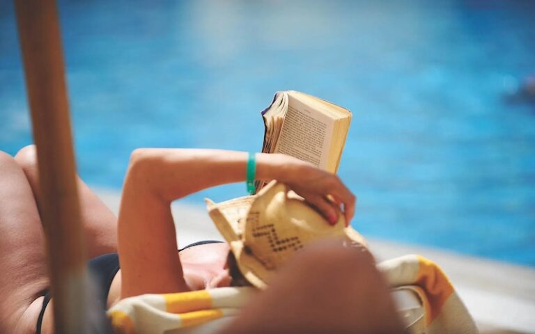 Reef Oasis Beach Resort