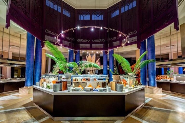 Radisson Blu Palace Resort & Thalasso