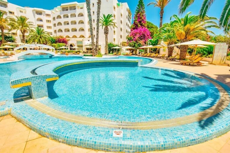 Sol Azur Hotel Beach & Congres