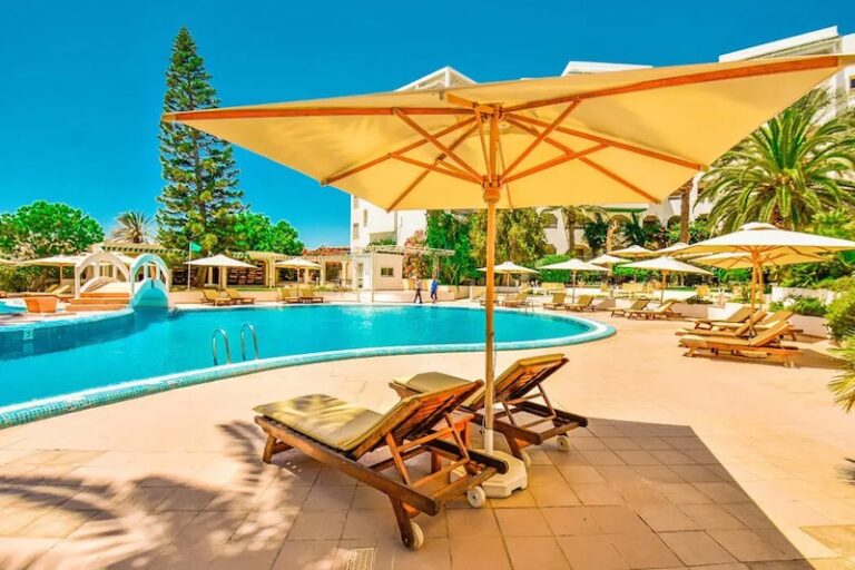 Sol Azur Hotel Beach & Congres