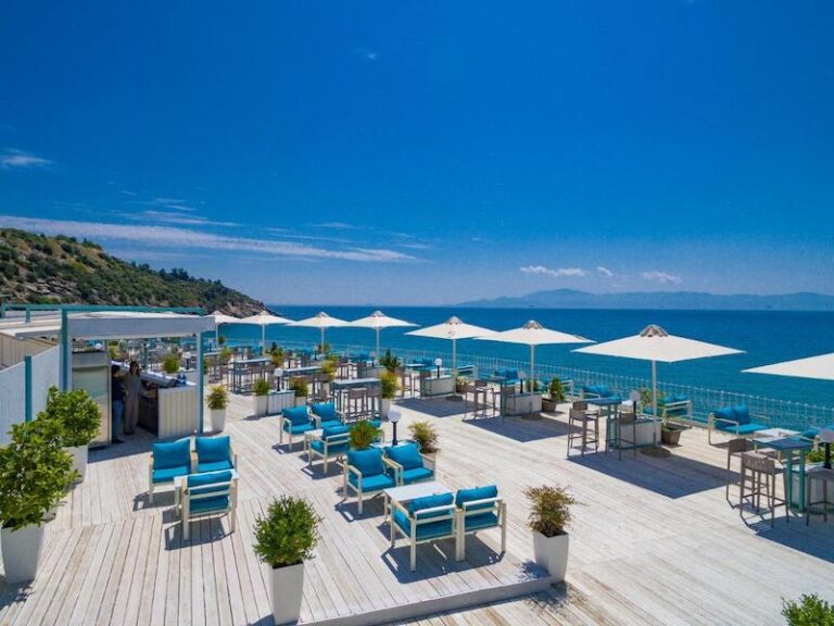 Tosca Beach Hotel