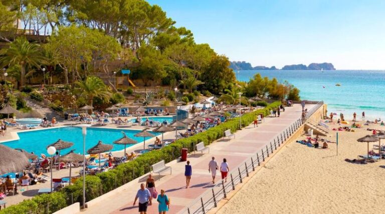 Hotel Vibra Beverly Playa