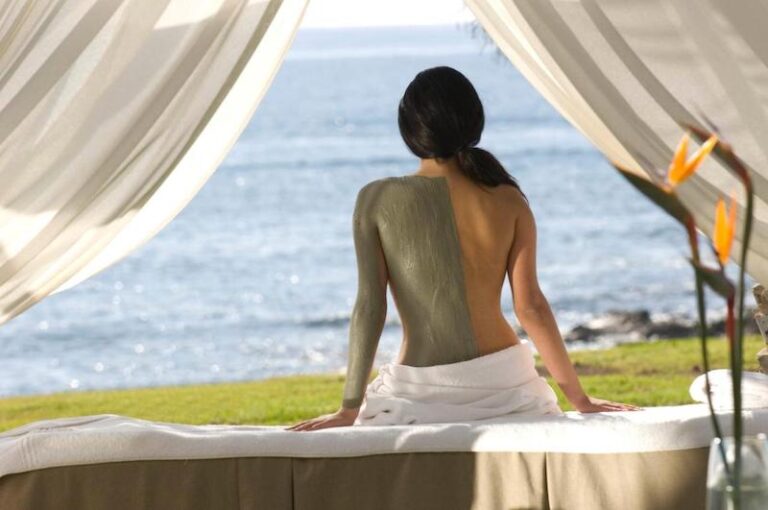 Constantinou Bros Athena Beach Hotel