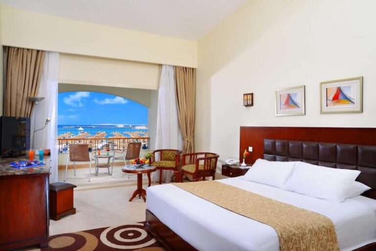 Pickalbatros Dana Beach Resort