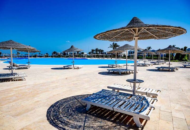 Gorgonia Beach Resort