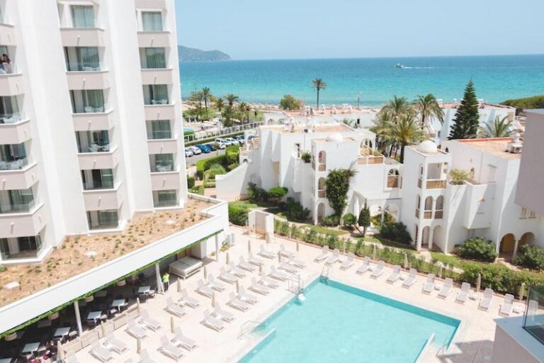 Hipotels Bahía Grande