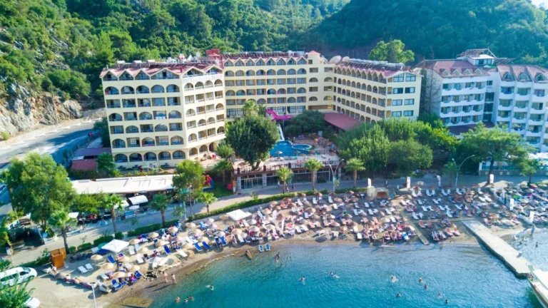 GOLMAR BEACH HOTEL
