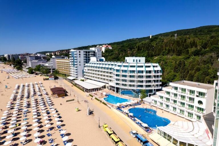 Berlin Golden Beach Hotel