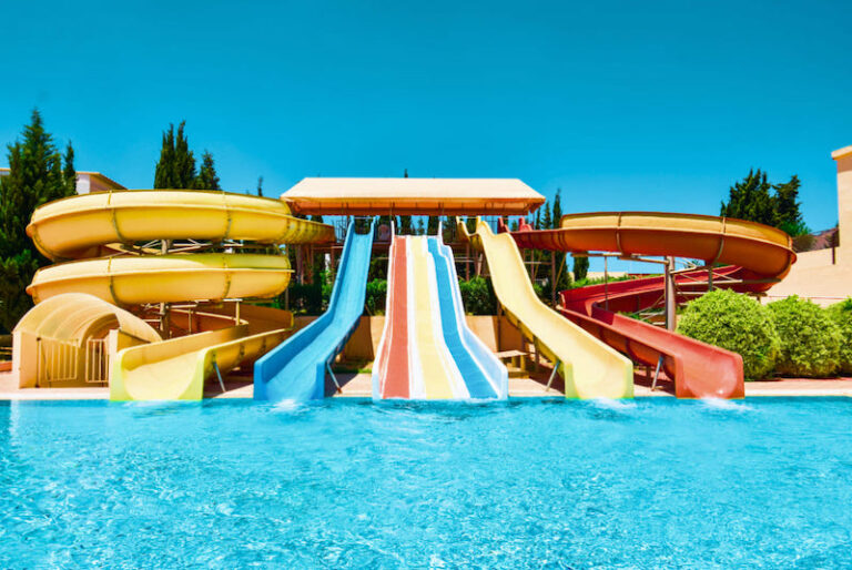 CLUB NOVOSTAR DAR KHAYAM