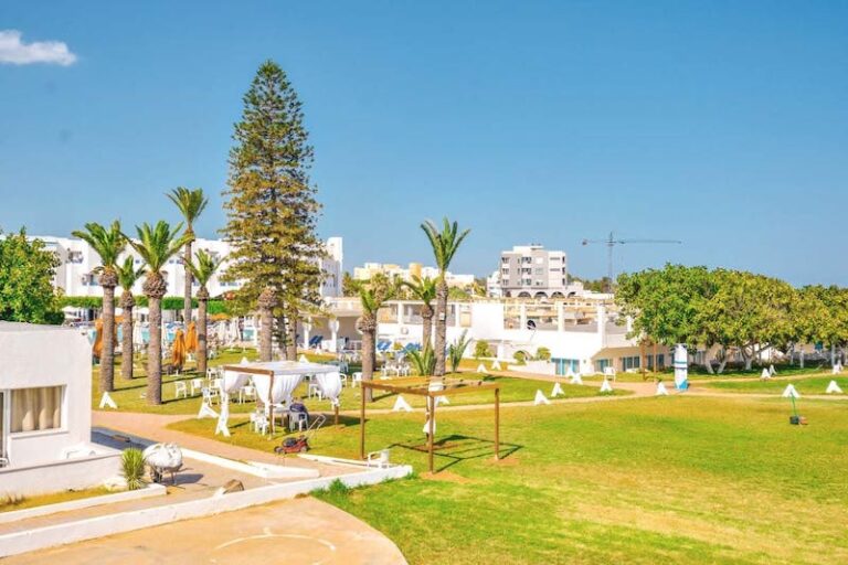 Novostar Budget Pyramides Club & Spa