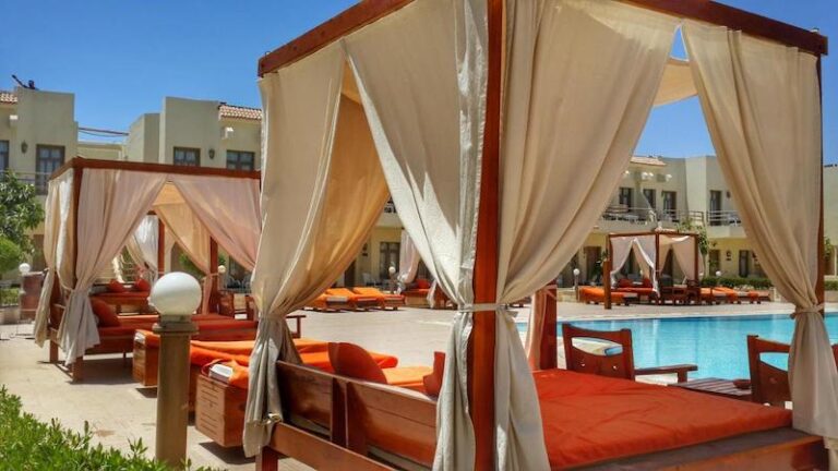 Cataract Layalina Resort