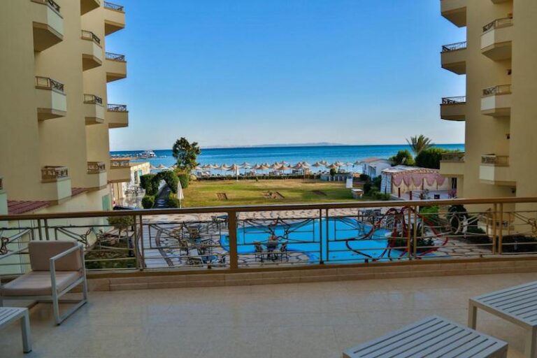 Magic Beach Hotel Hurghada