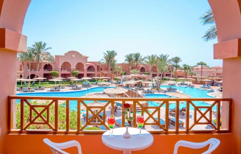 Charmillion Gardens Aqua Park