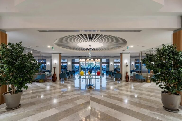 Fame Residence Kemer & Spa