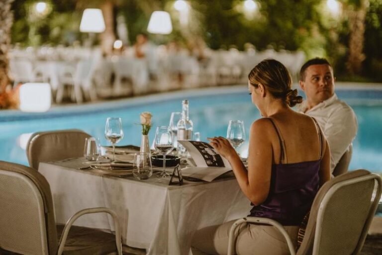 Flower Hotel & Resort