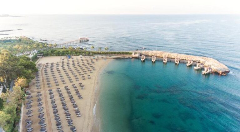 Rubi Platinum Spa Resort & Suites