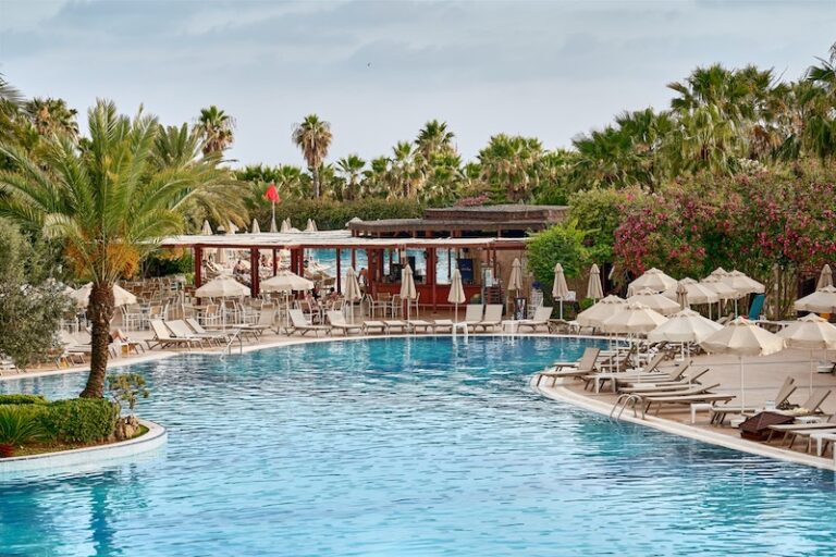 Seaden Sea World Resort & Spa