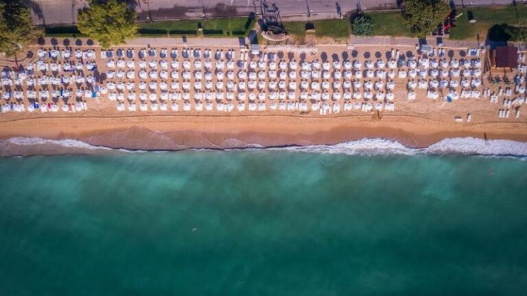 Elpida Beach Hotel