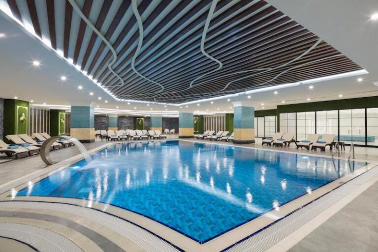 Granada Luxury Beach